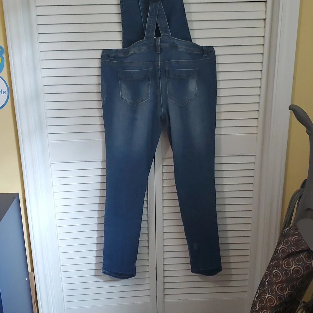 Denim Overalls W/ Rose Gold Hardware. - Picture 8 of 10